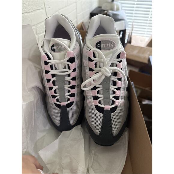 Nike Air Max 95 Gunsmoke Pink Foam Size 7 main image 5